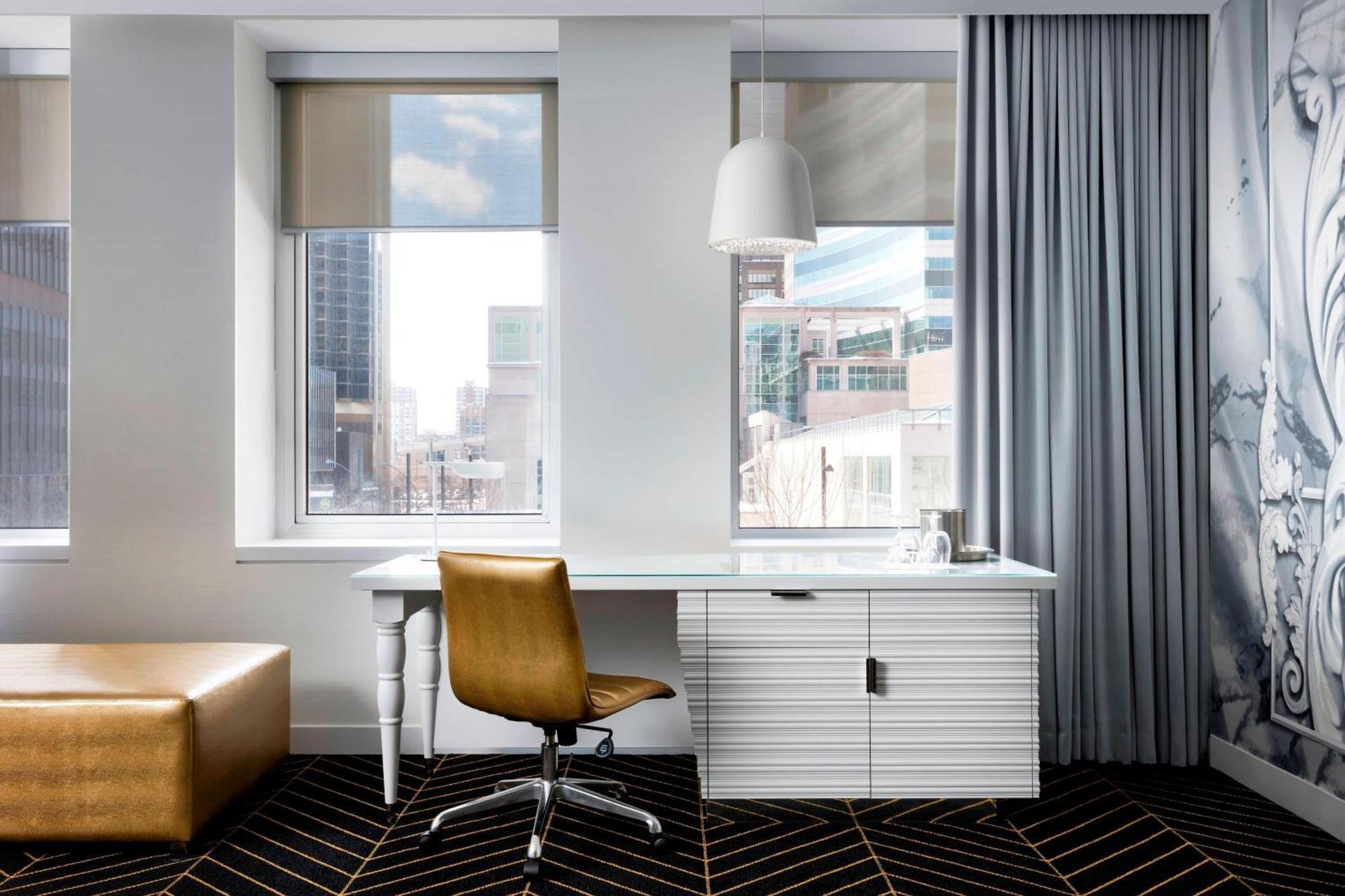 W Montreal Hotel Eksteriør billede